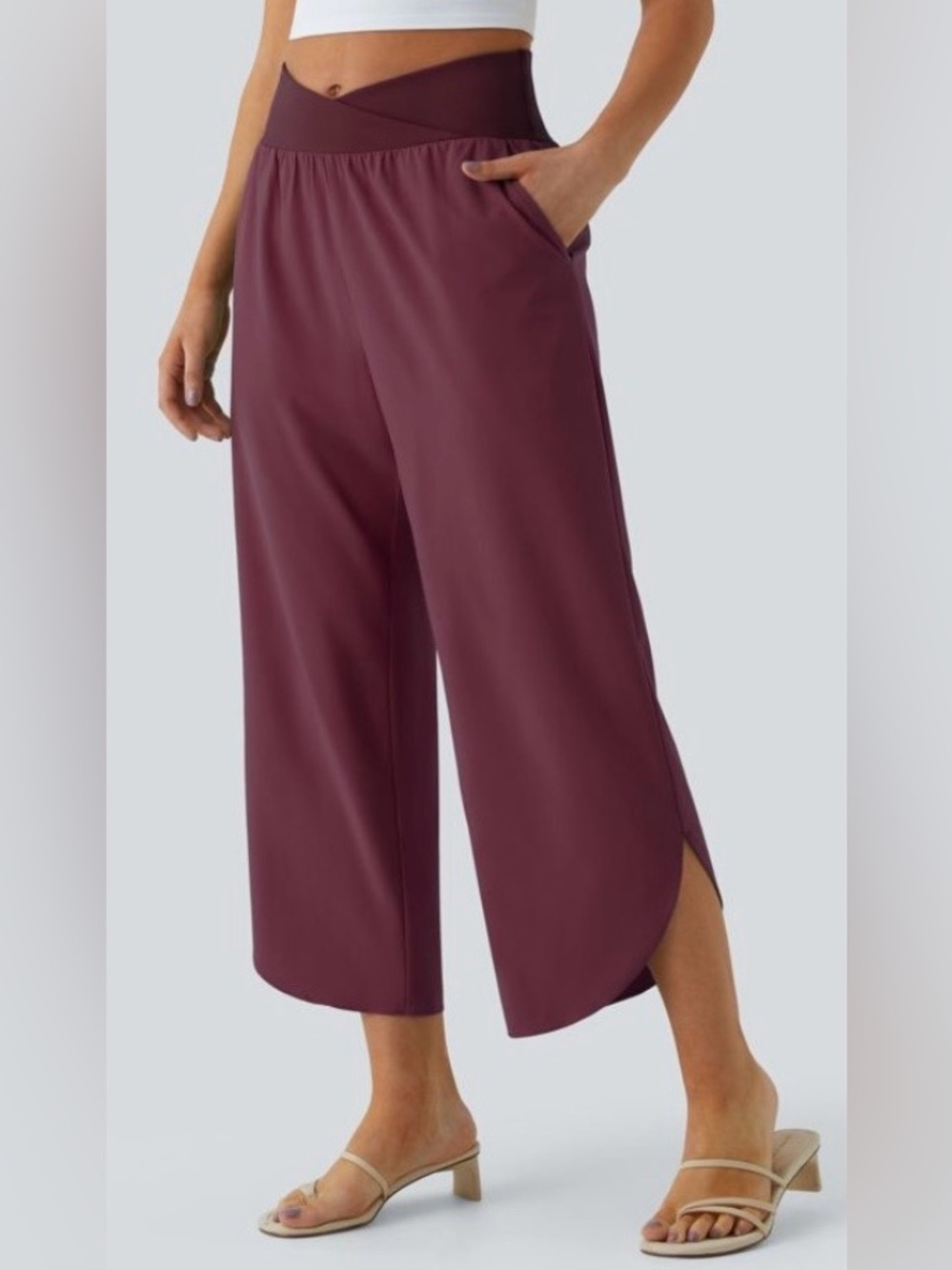 MEDIUM .   HALARA BREEZEFUL CROSSOVER QUICK DRY RESORT PANTS